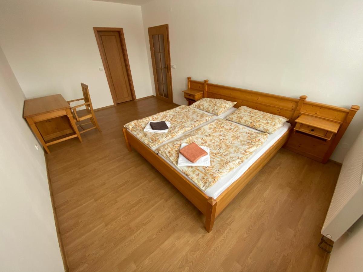 Hotel Zlaty Chlum Ceska Ves ภายนอก รูปภาพ