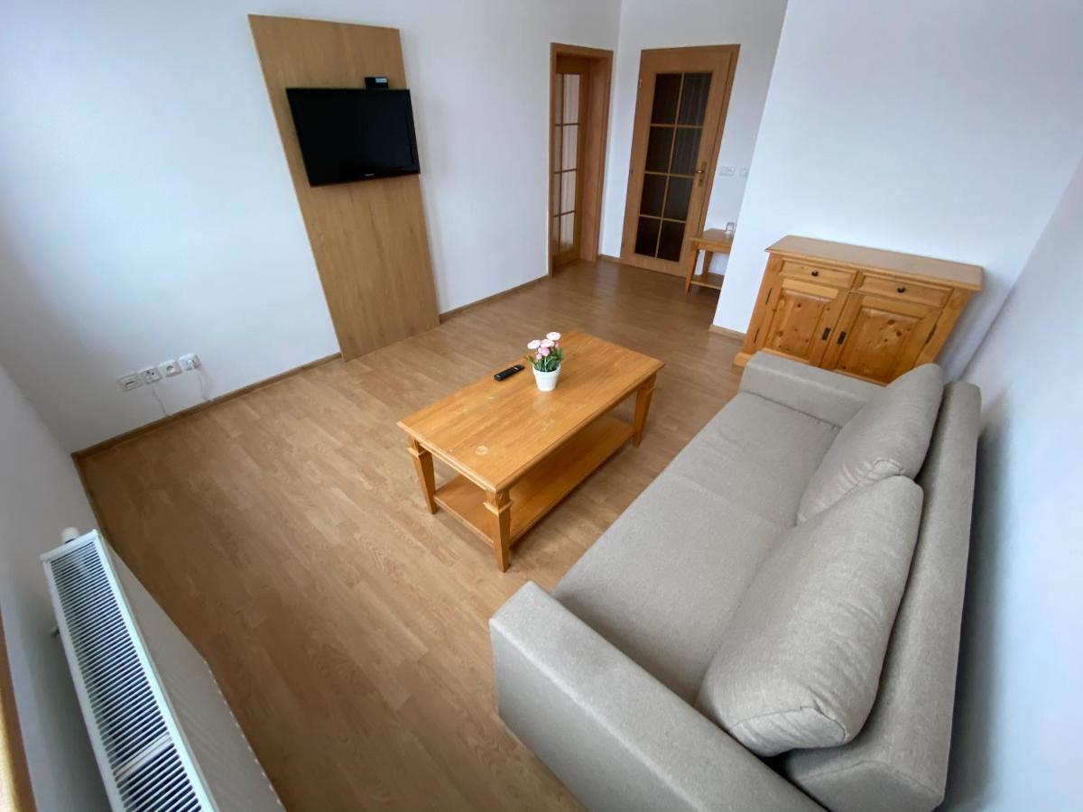 Hotel Zlaty Chlum Ceska Ves ภายนอก รูปภาพ