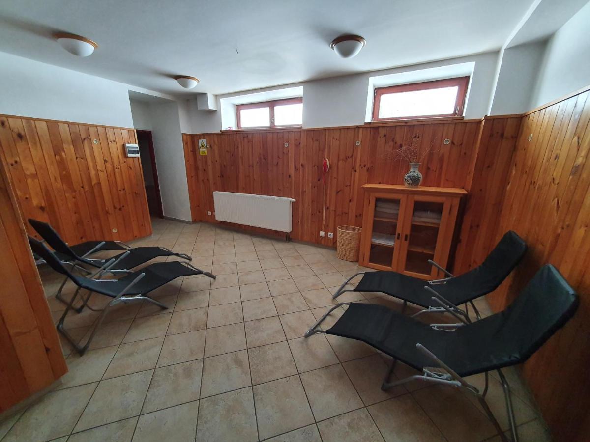 Hotel Zlaty Chlum Ceska Ves ภายนอก รูปภาพ
